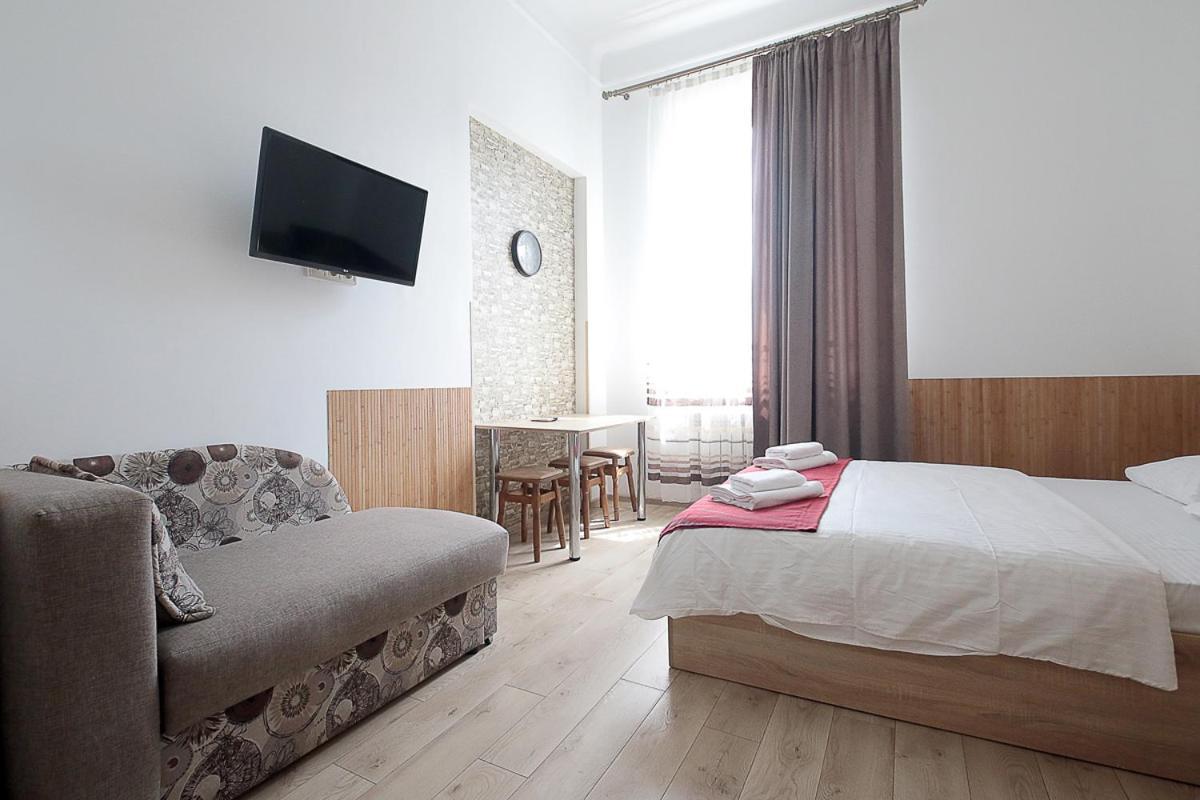 Buk Apartments On Doroshenka 29 Lviv Exterior photo