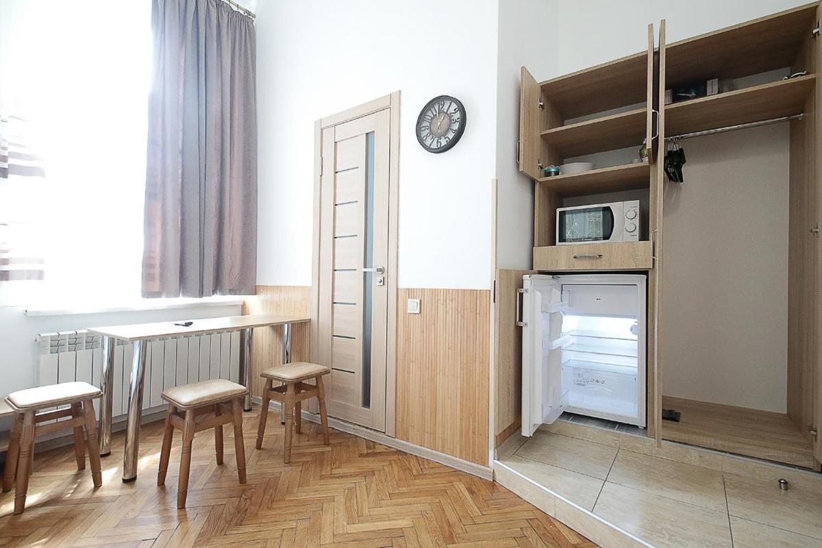 Buk Apartments On Doroshenka 29 Lviv Exterior photo